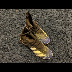 Boys Adidas Indoor Soccer Shoes
